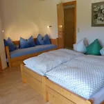 Suzanne's & Gardens فندق مبيت وإفطار