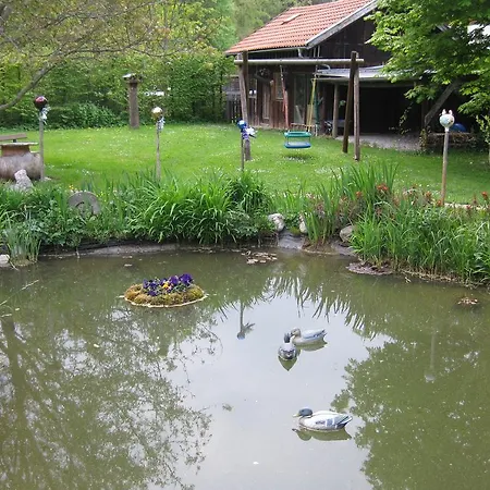 スザンヌズ B＆b ＆ ガーデンズ