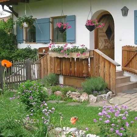 スザンヌズ B＆b ＆ ガーデンズ