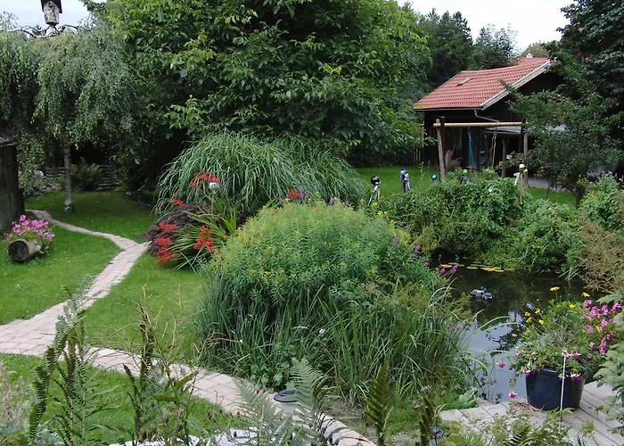 Alojamento de Acomodação e Pequeno-almoço Suzanne's & Gardens 3*