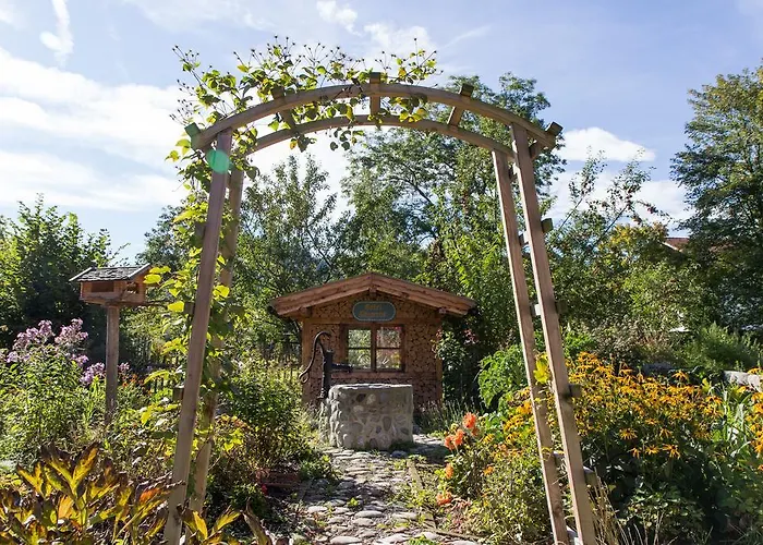 Alojamento de Acomodação e Pequeno-almoço Suzanne's & Gardens Füssen